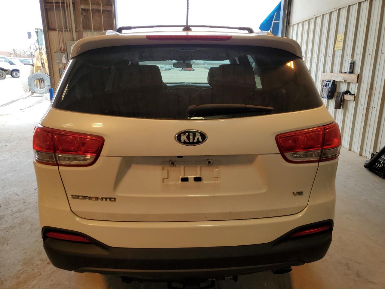 2017 Kia Sorento - Image 6
