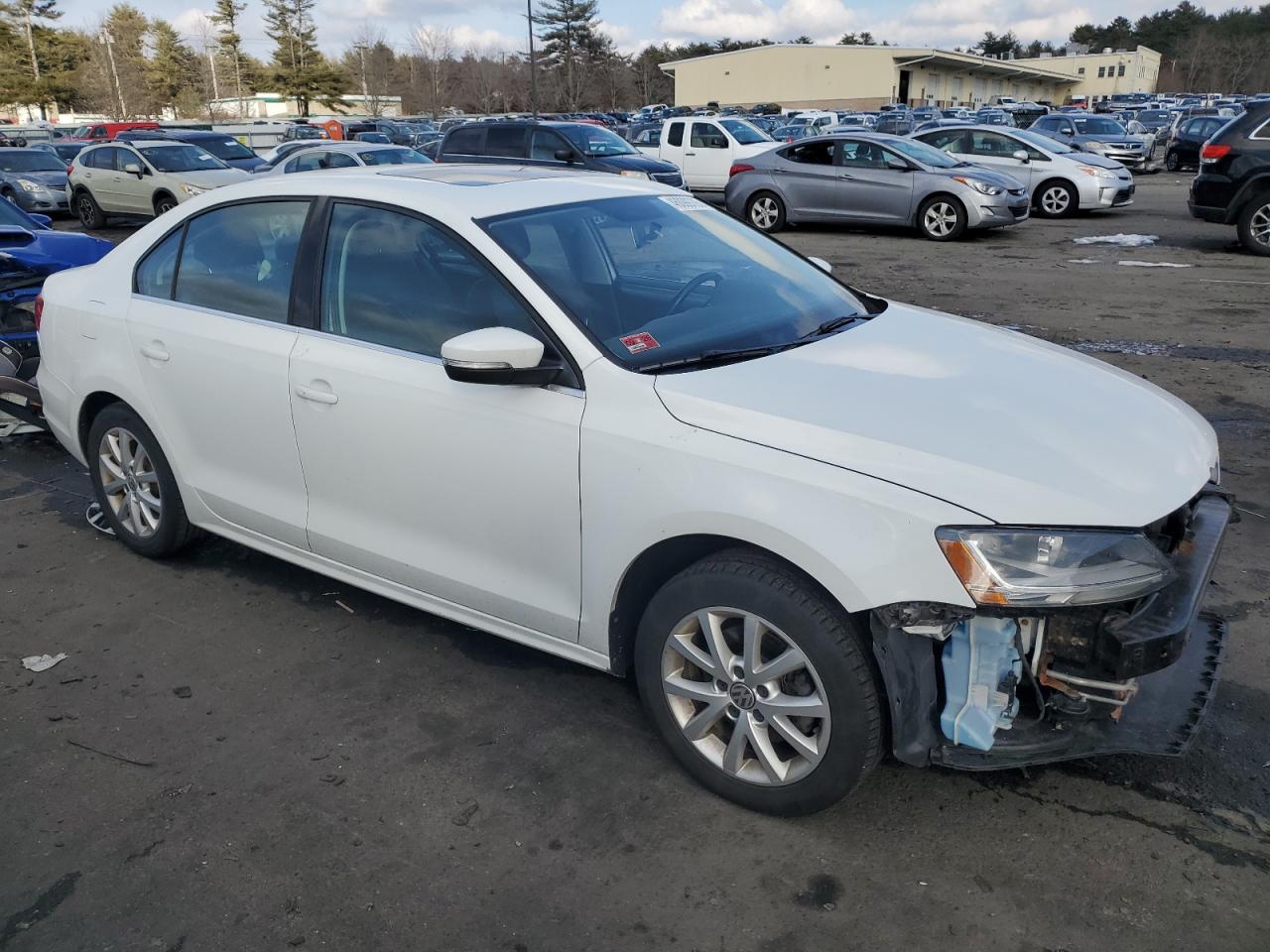 2017 Volkswagen Jetta - Image 4