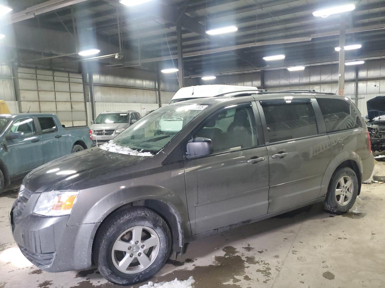 2010 Dodge Caravan - Image 1