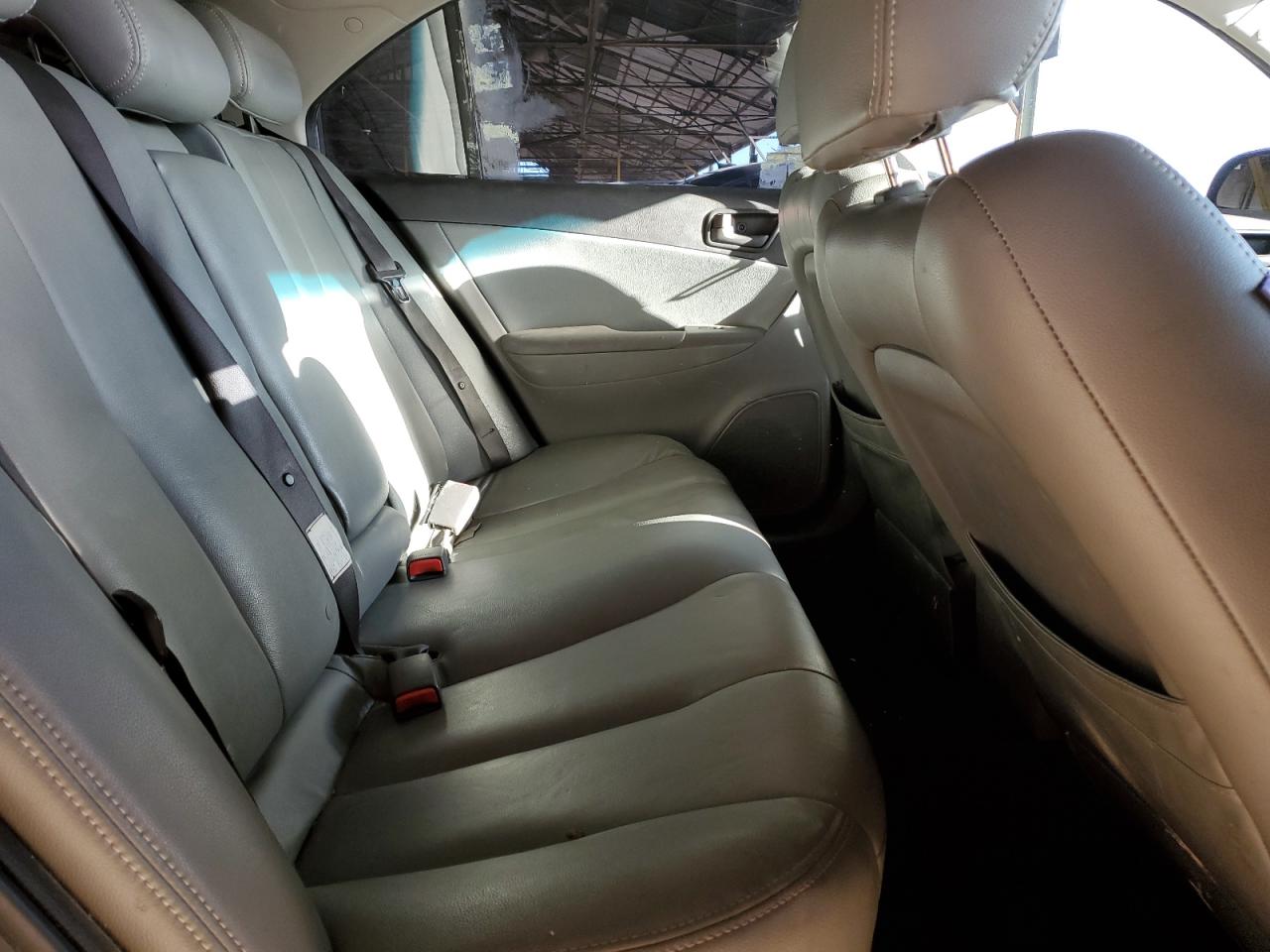 2009 Hyundai Sonata - Image 10