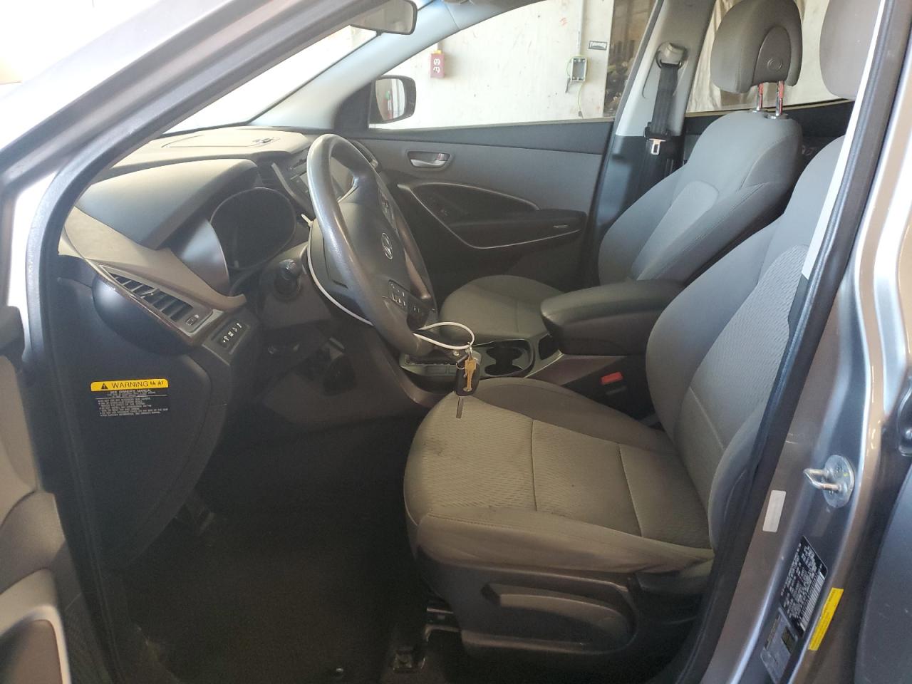 2017 Hyundai Santa Fe - Image 7