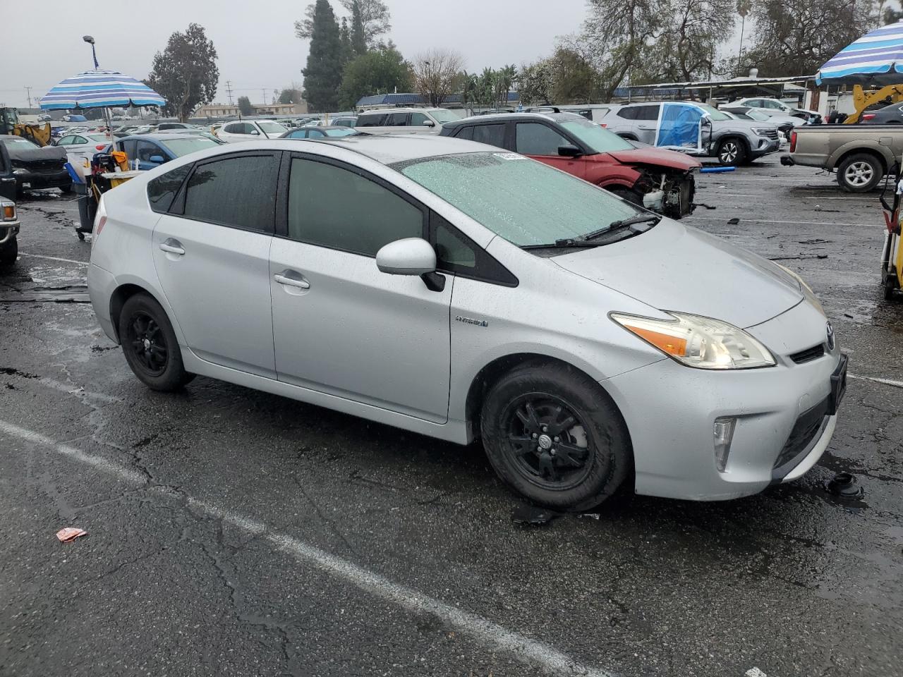 2014 Toyota Prius - Image 4