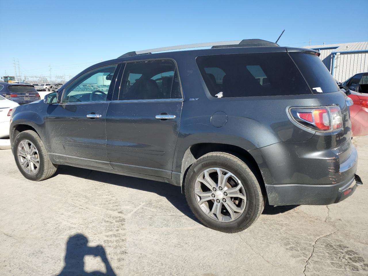 2013 GMC Acadia - Image 2