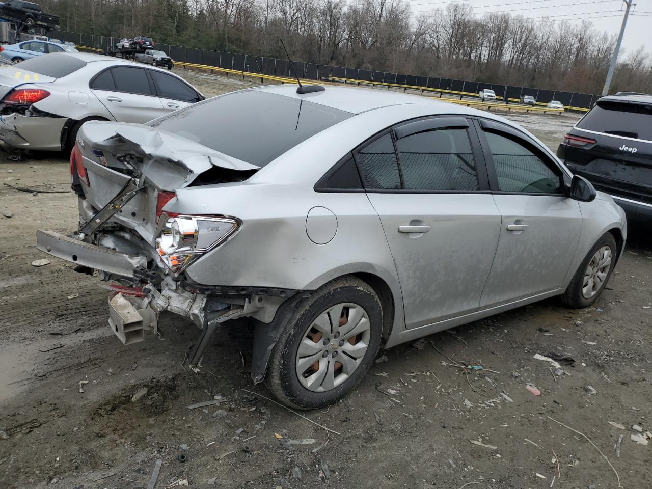 2015 Chevrolet Cruze - Image 3