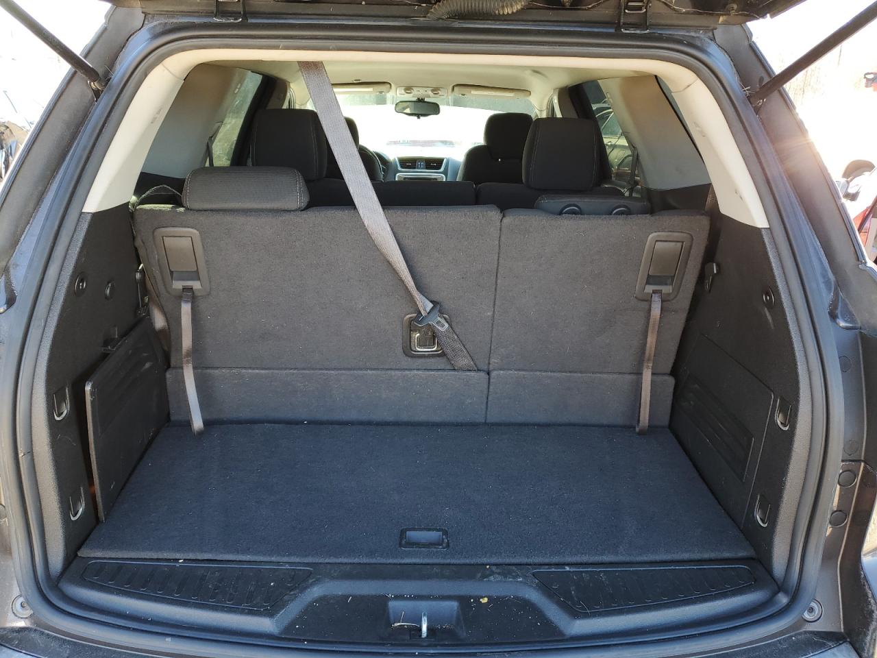 2014 GMC Acadia - Image 6