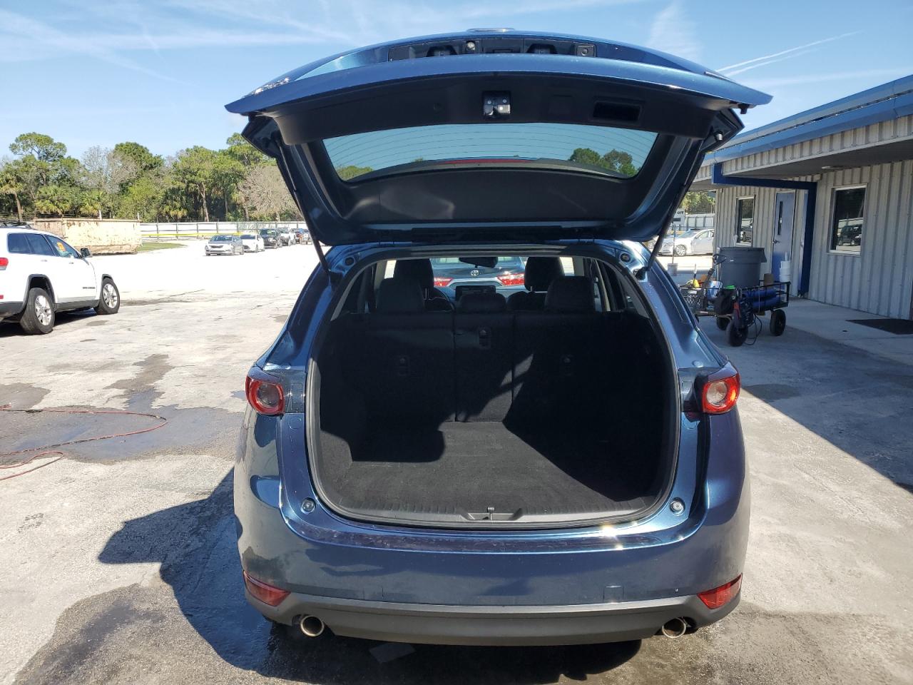 2021 Mazda CX-5 - Image 6