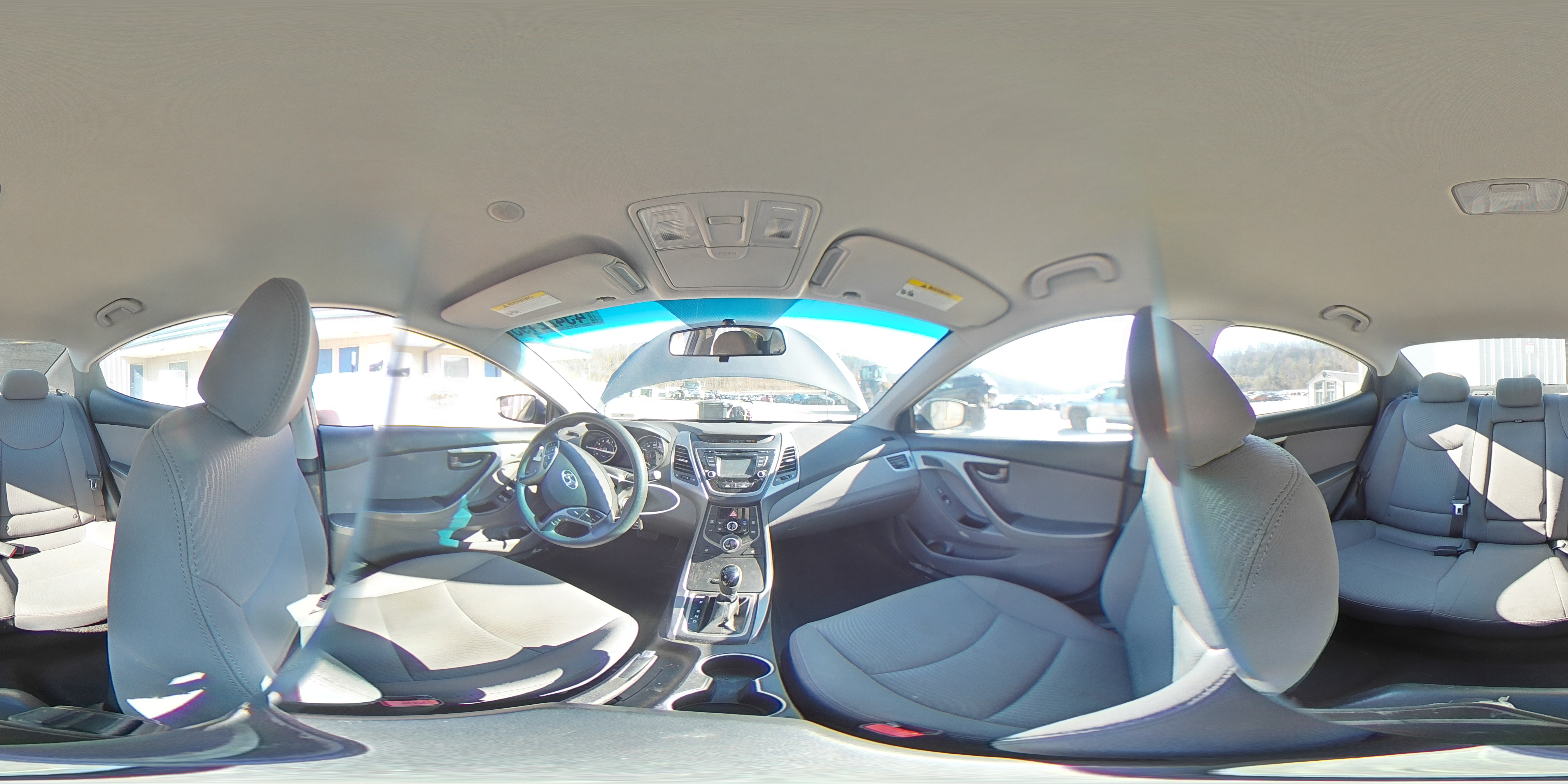 2025 Hyundai Elantra - Image 13