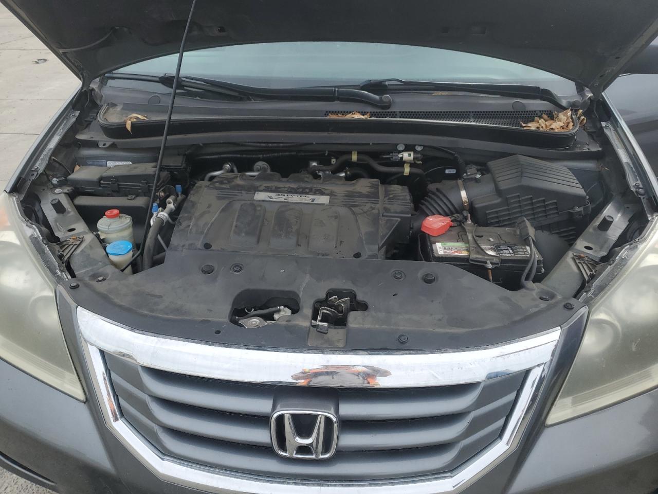 2010 Honda Odyssey - Image 12