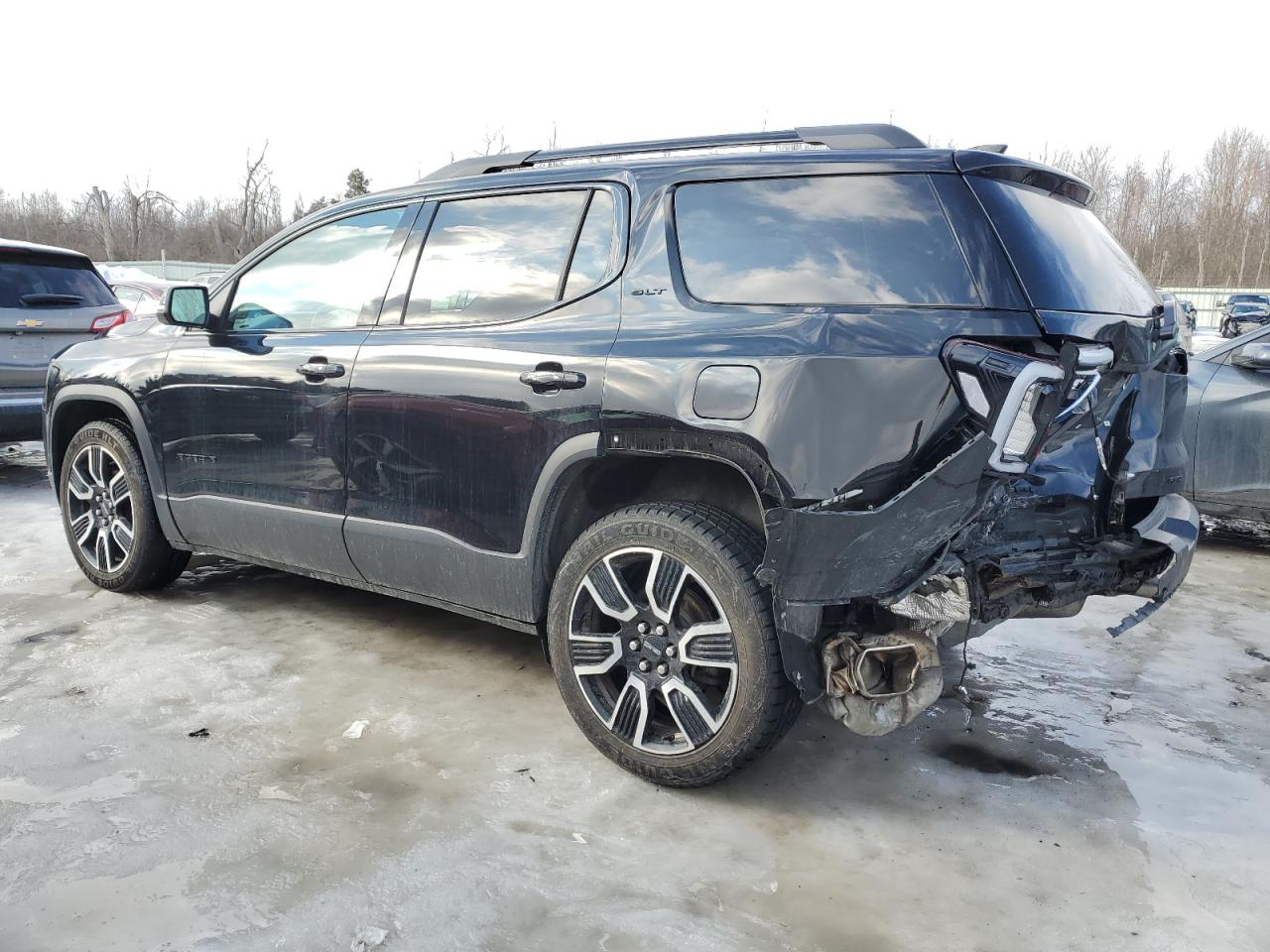 2021 GMC Acadia - Image 2