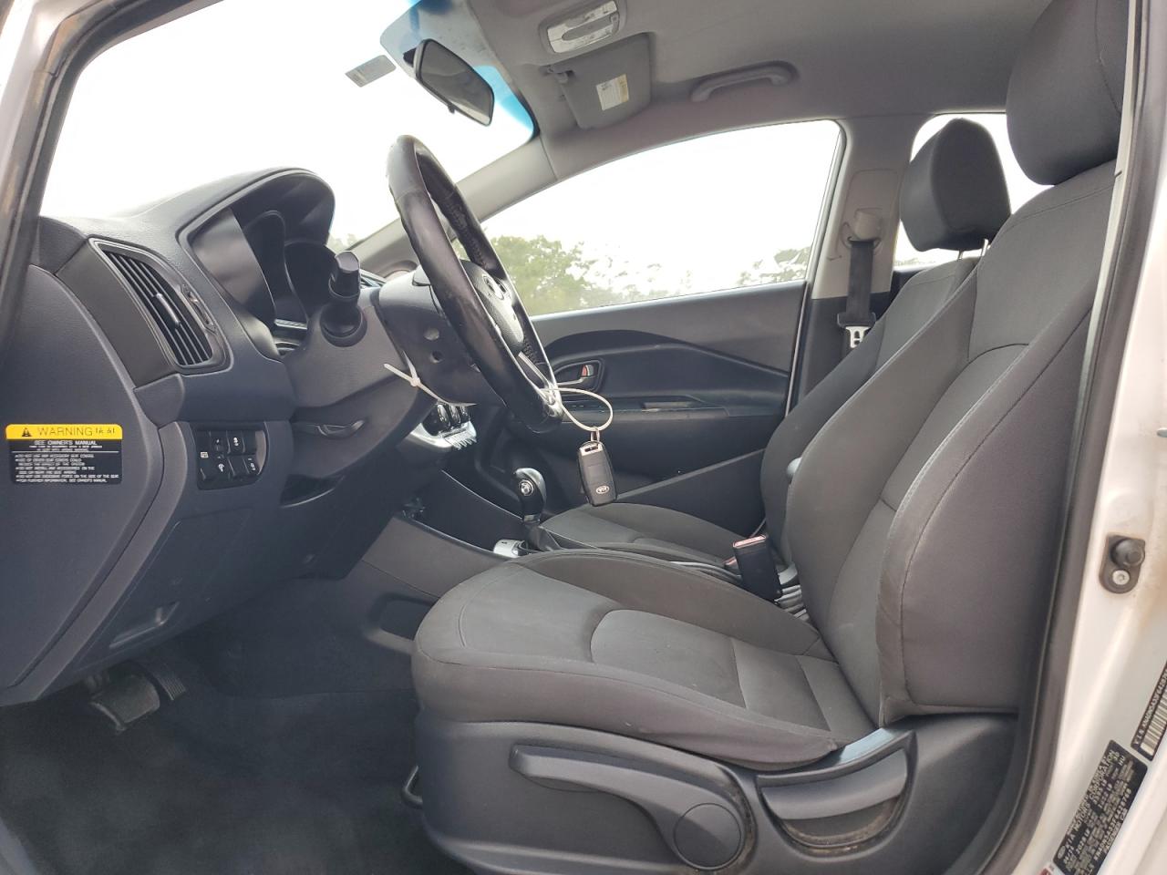 2015 Kia Rio - Image 7
