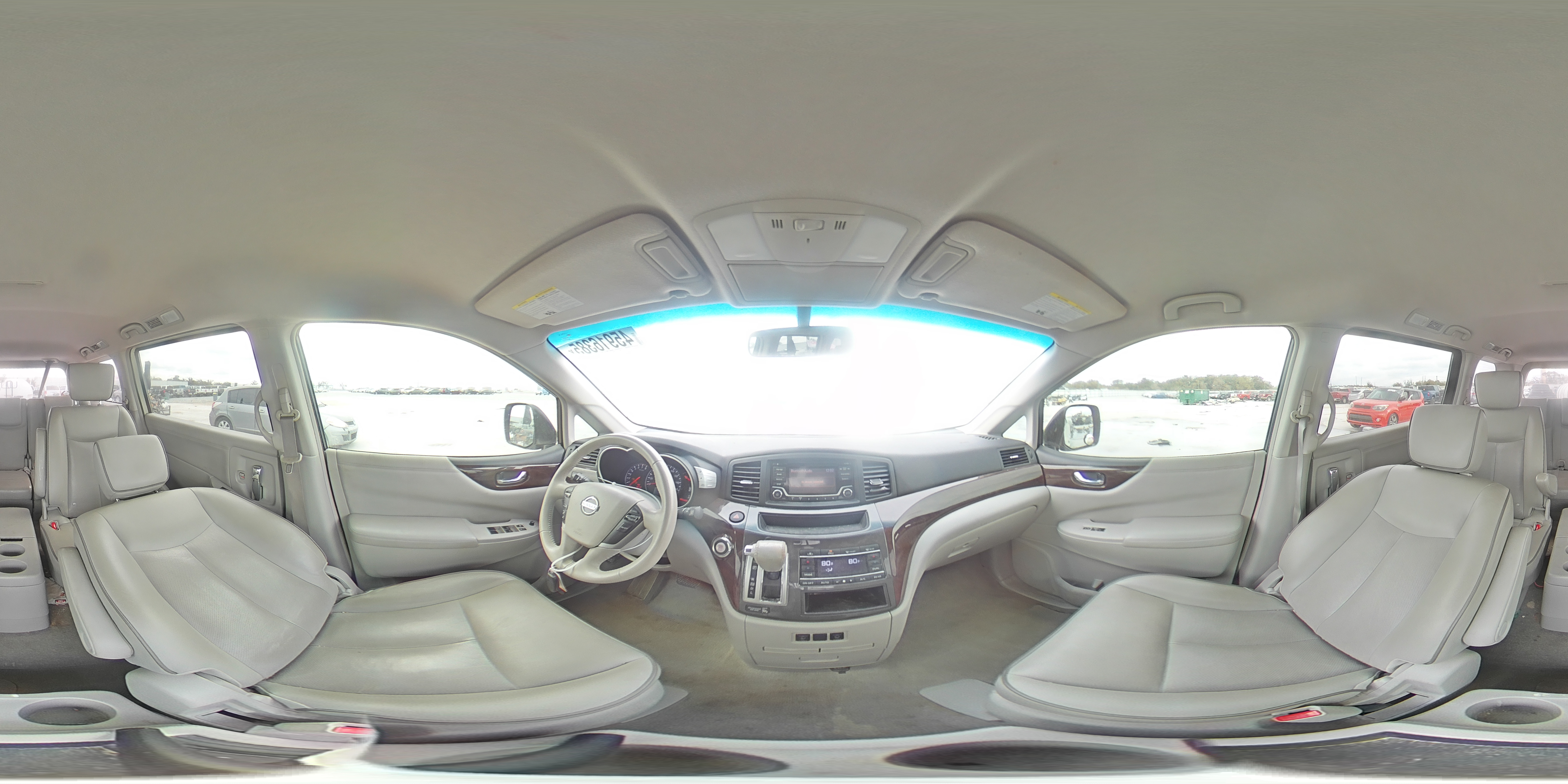2015 Nissan Quest - Image 15