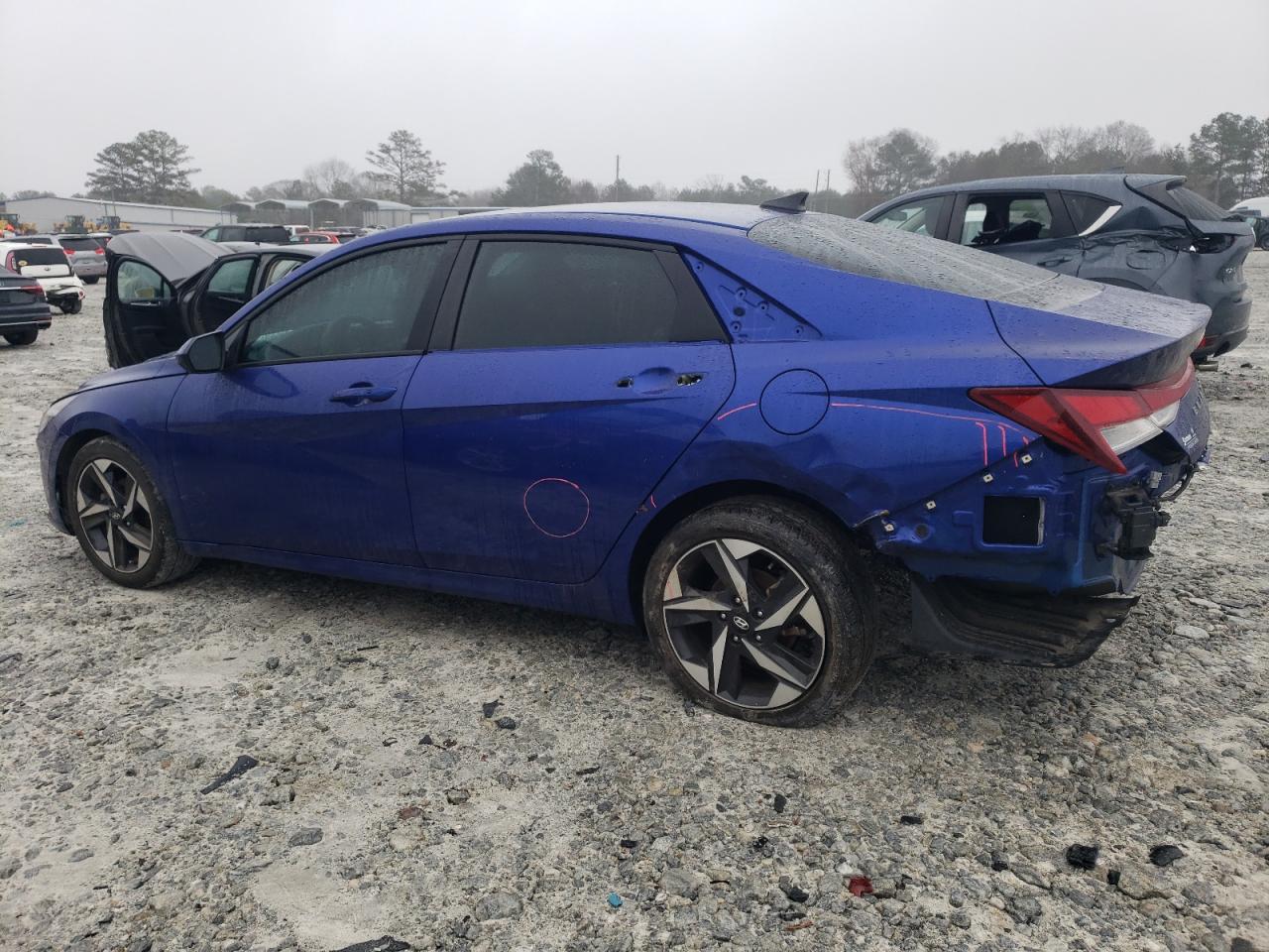 2023 Hyundai Elantra - Image 2