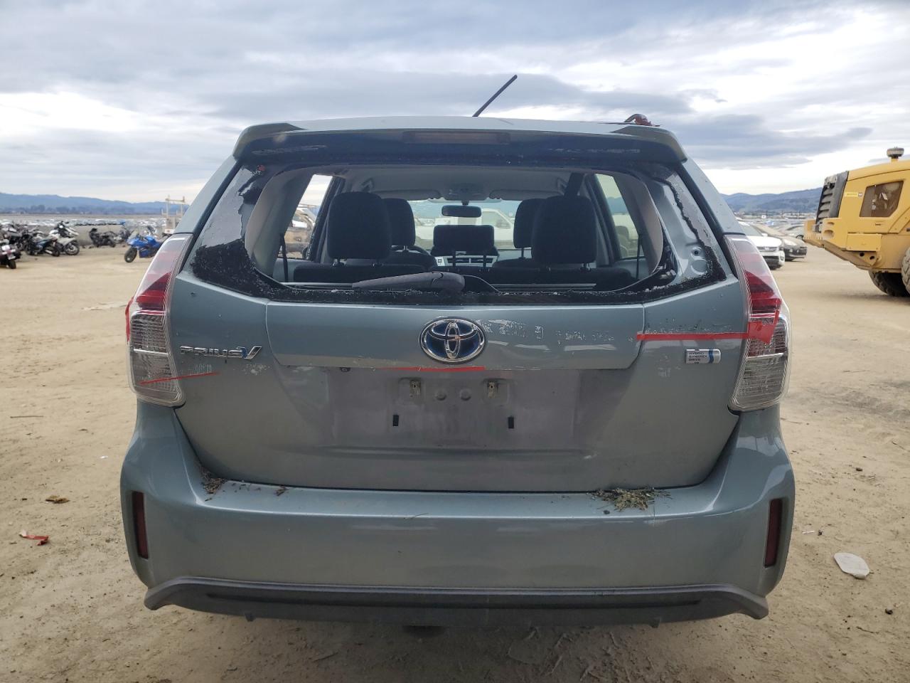 2015 Toyota Prius - Image 6