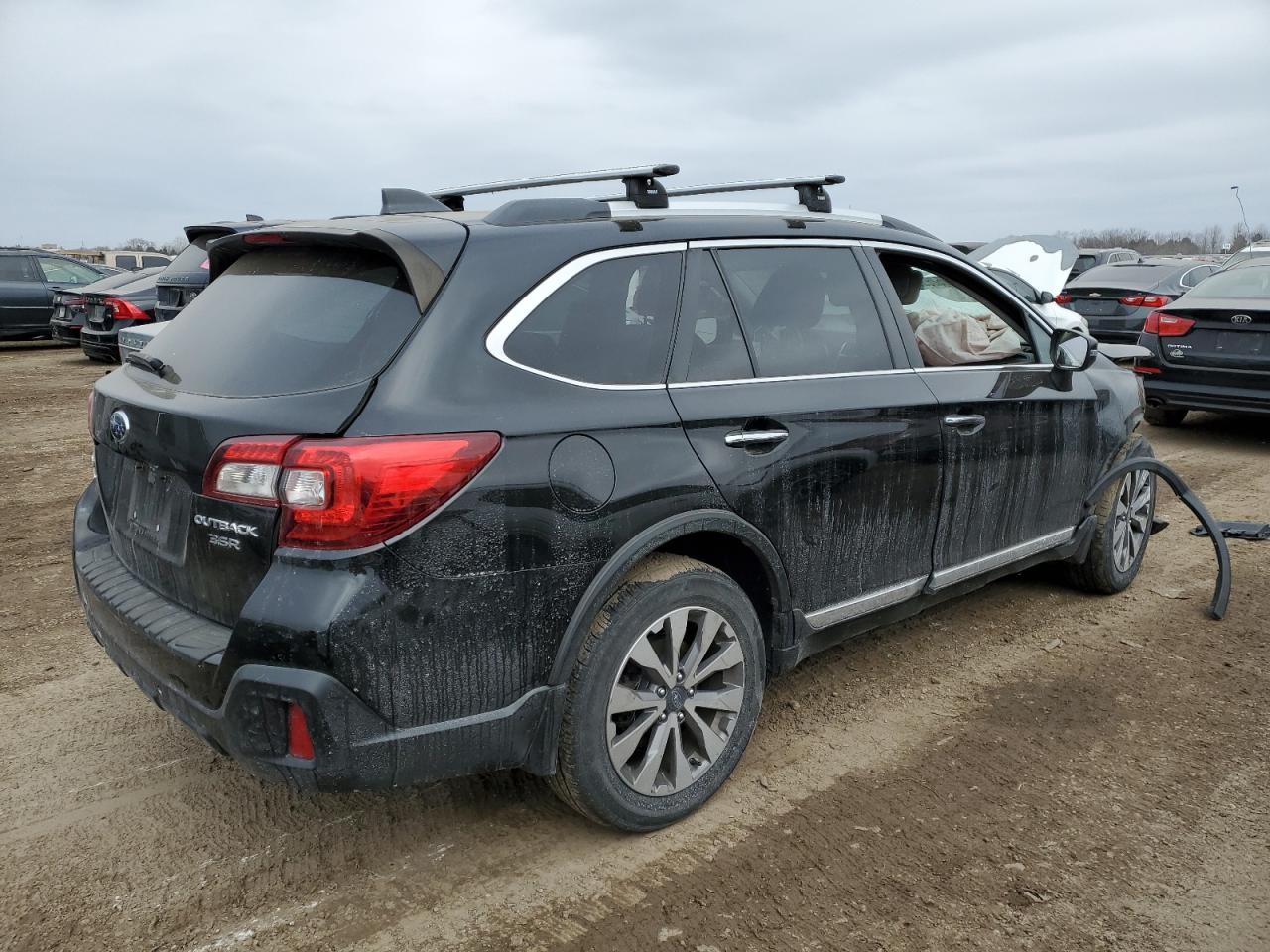 2018 Subaru Outback - Image 3