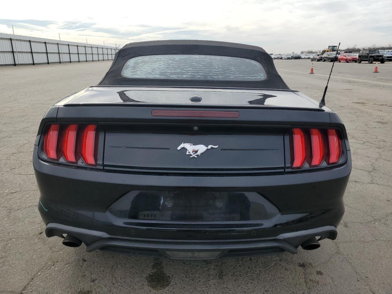 2019 Ford Mustang - Image 6