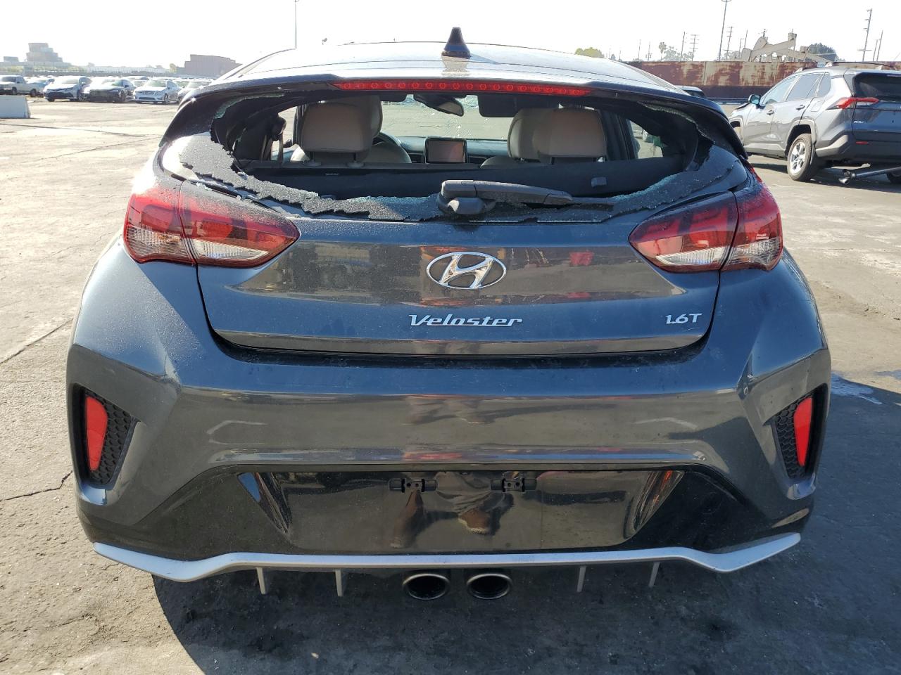 2020 Hyundai Veloster - Image 6