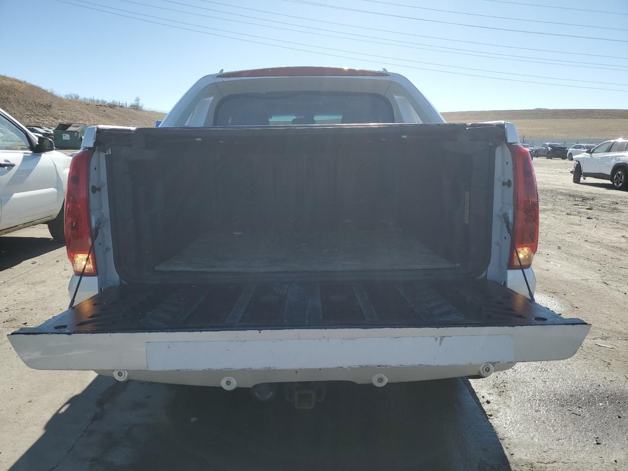 2007 Cadillac Escalade - Image 6