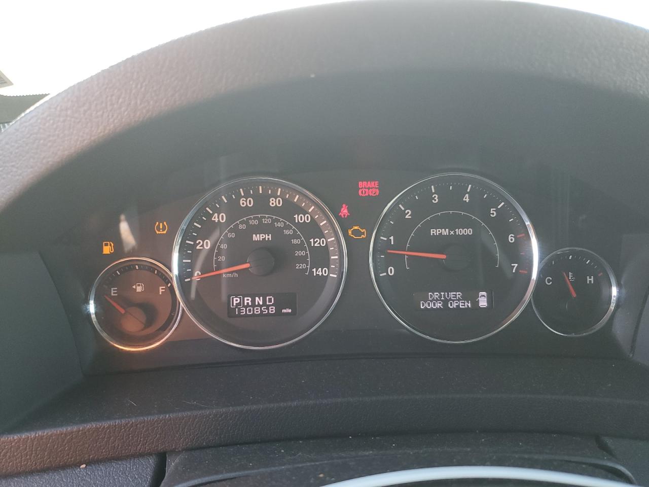 2008 Jeep Grand Cherokee - Image 9