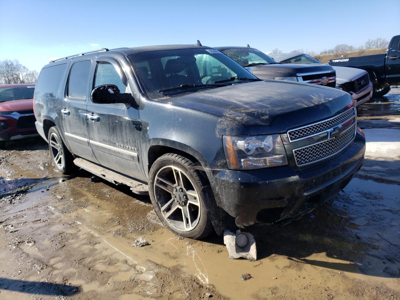 2013 Chevrolet Suburban - Image 4