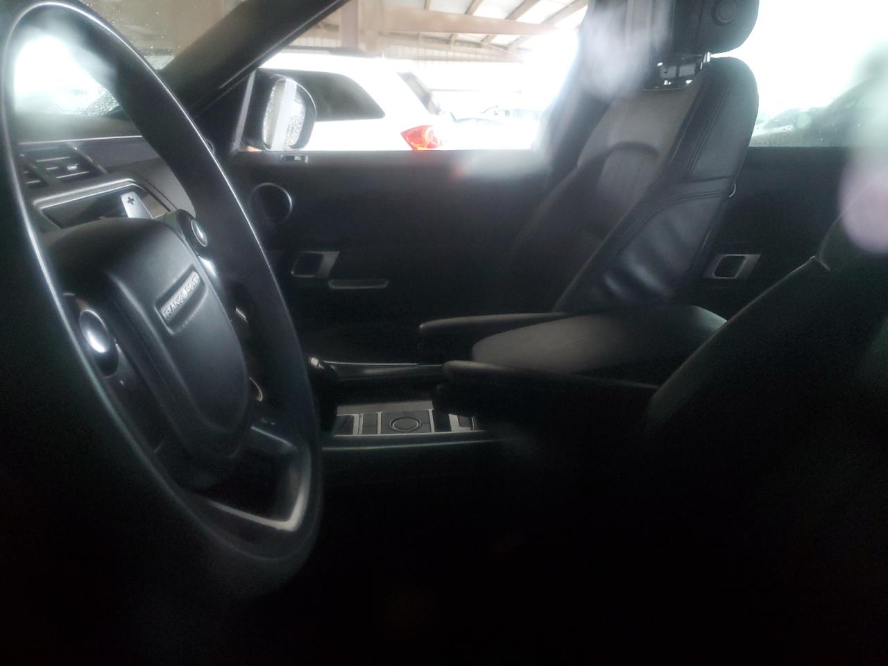 2022 Land Rover Range Rover - Image 7