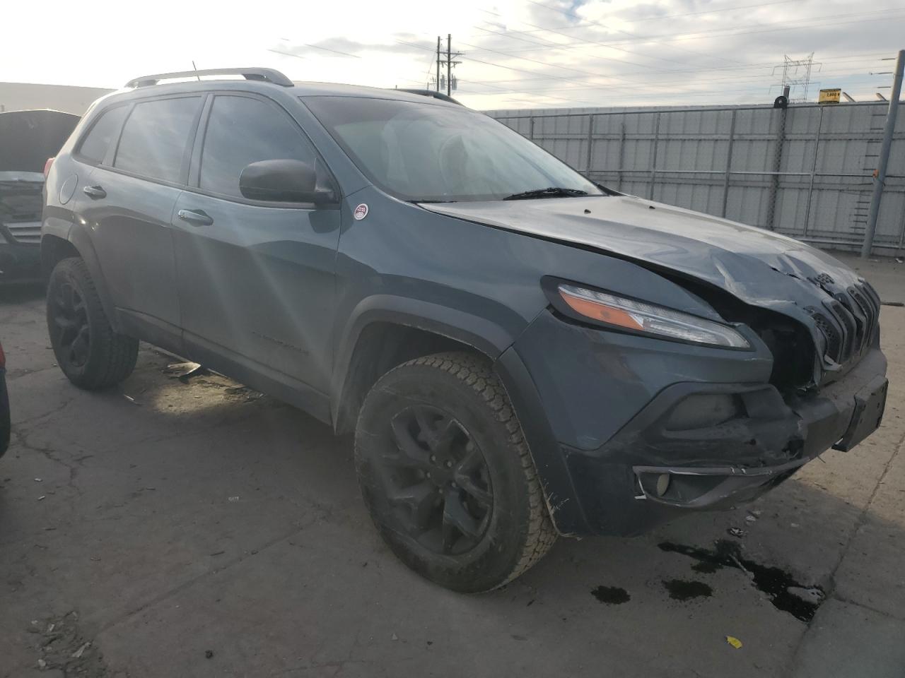 2015 Jeep Cherokee - Image 4