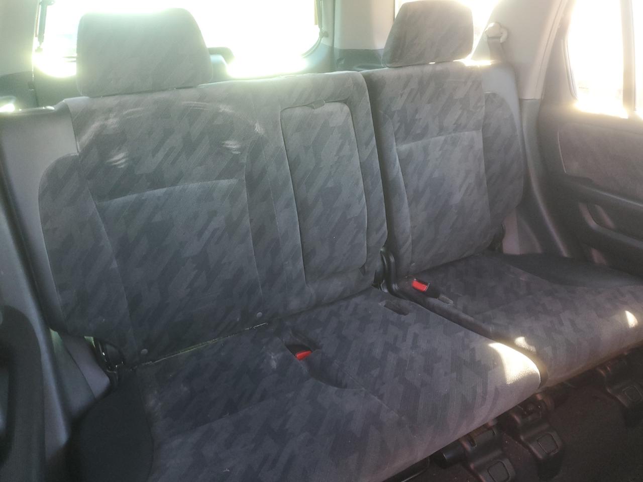 2003 Honda CR-V - Image 11