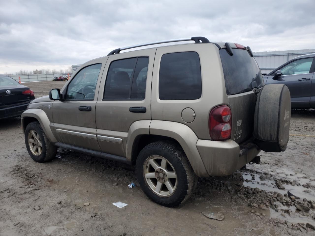 2007 Jeep Liberty (North America) - Image 2