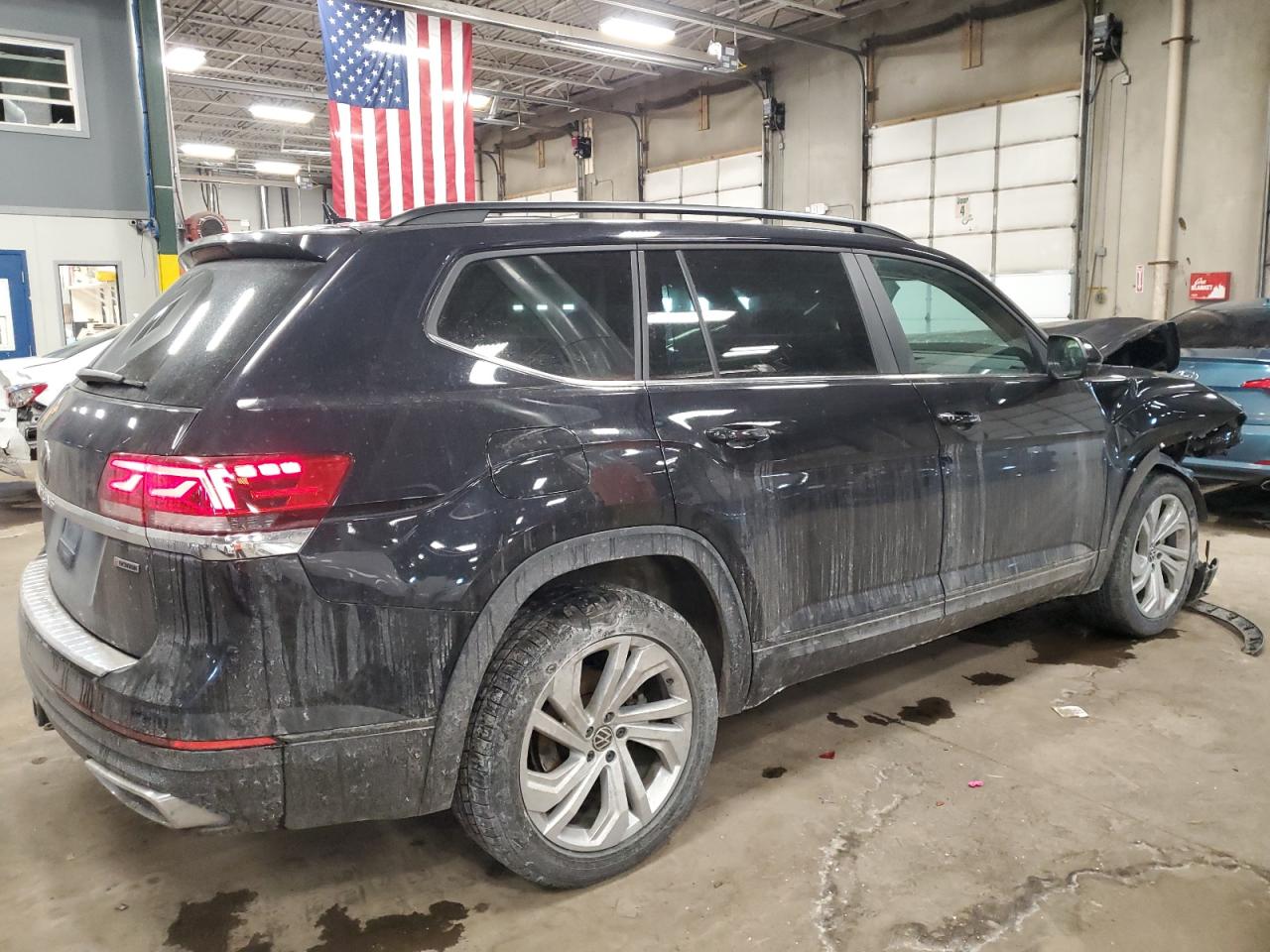 2021 Volkswagen Atlas - Image 3