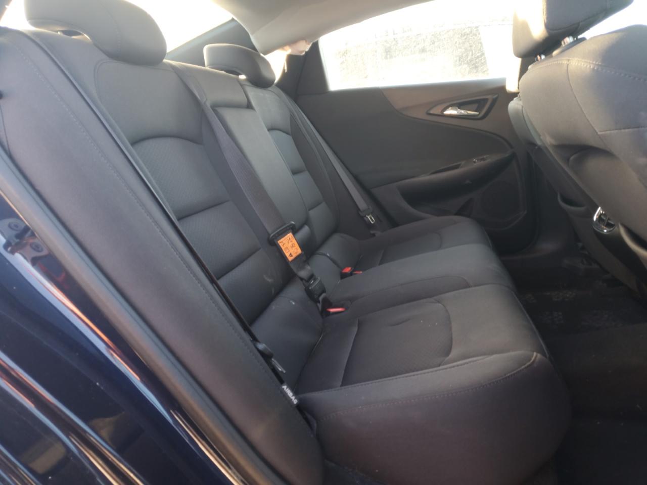 2018 Chevrolet Malibu - Image 10