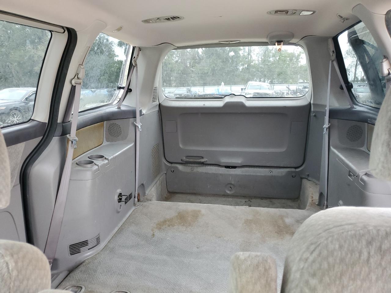 2001 Honda Odyssey - Image 10