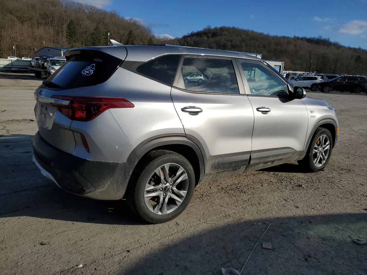 2021 Kia Seltos - Image 3