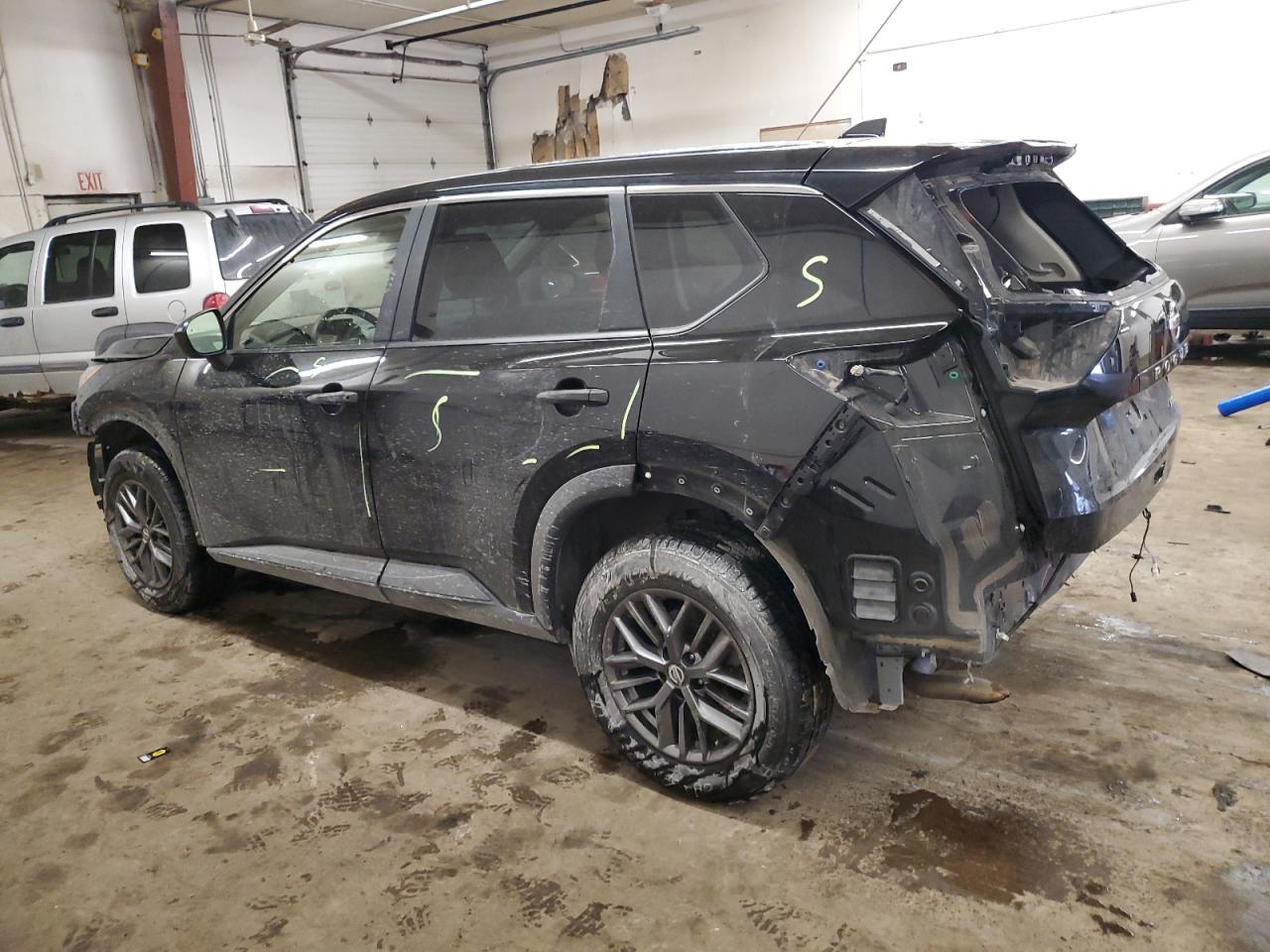 2021 Nissan Rogue - Image 2