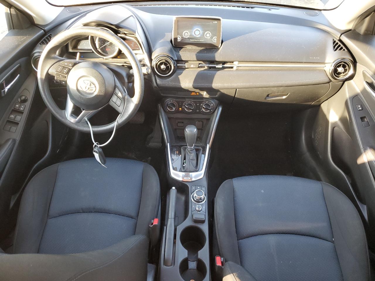 2018 Toyota Yaris - Image 8