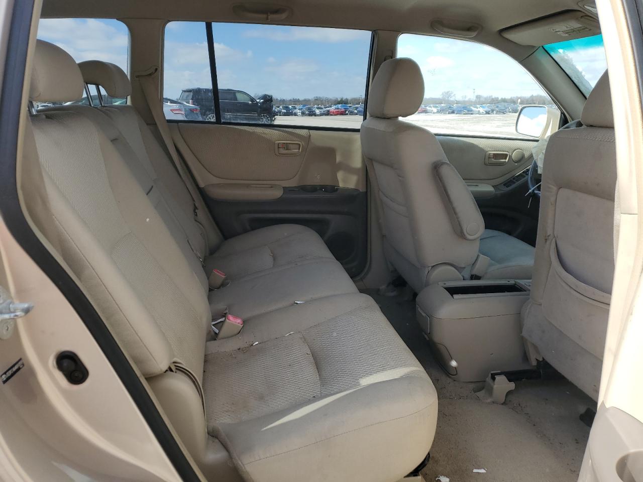2004 Toyota Highlander - Image 12