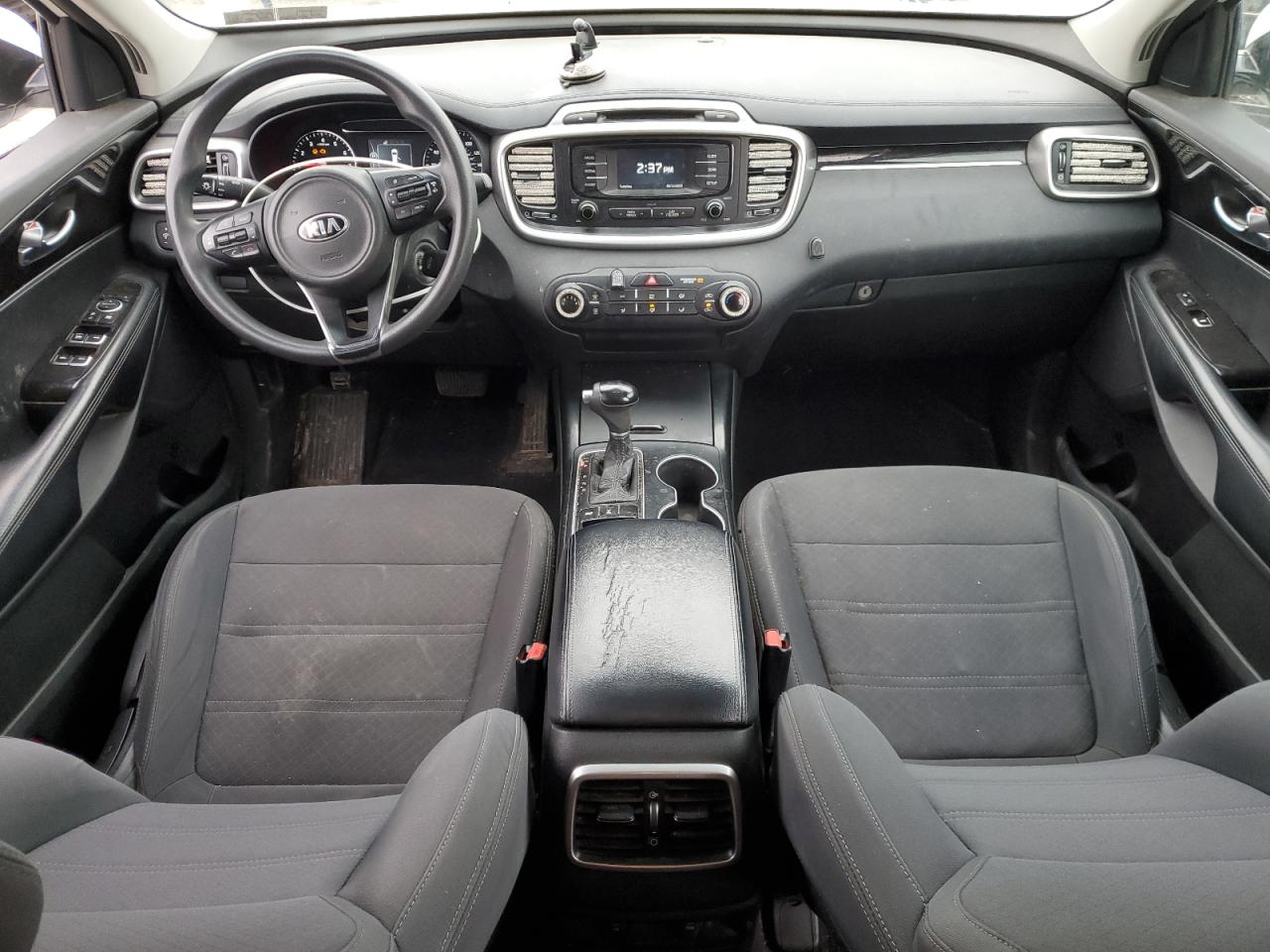 2017 Kia Sorento - Image 8