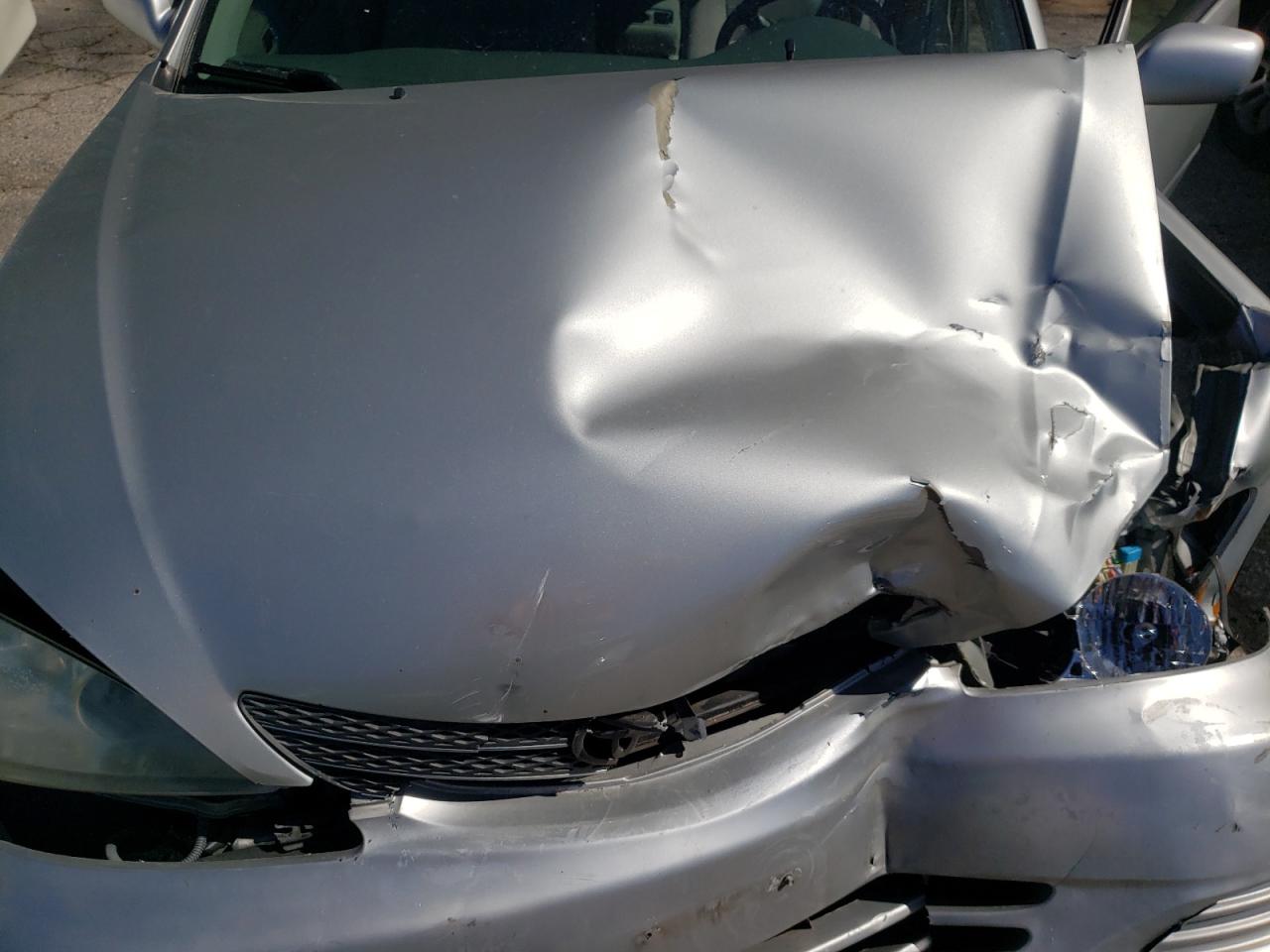 2004 Toyota Camry - Image 11