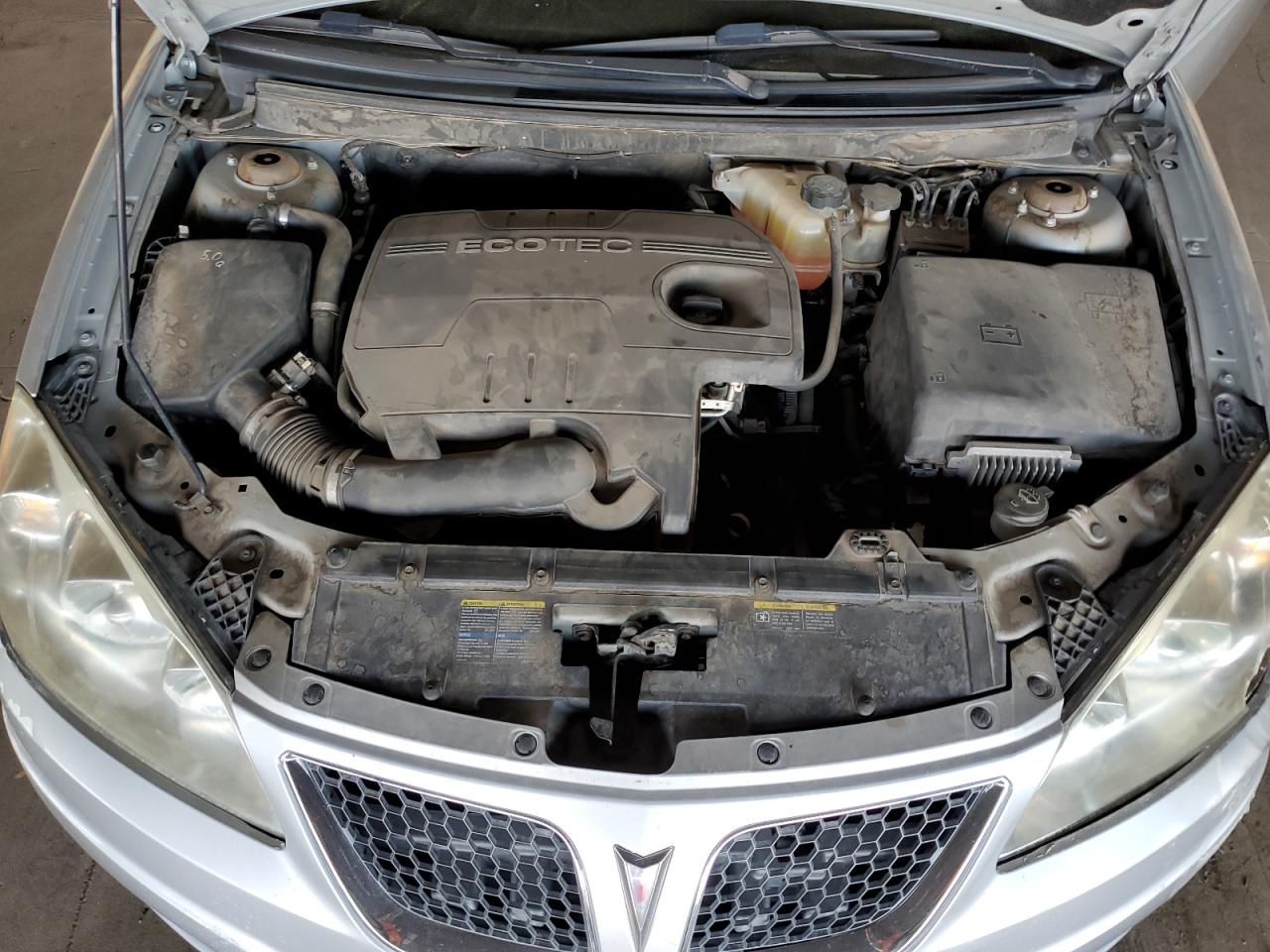 2010 Pontiac G6 - Image 13