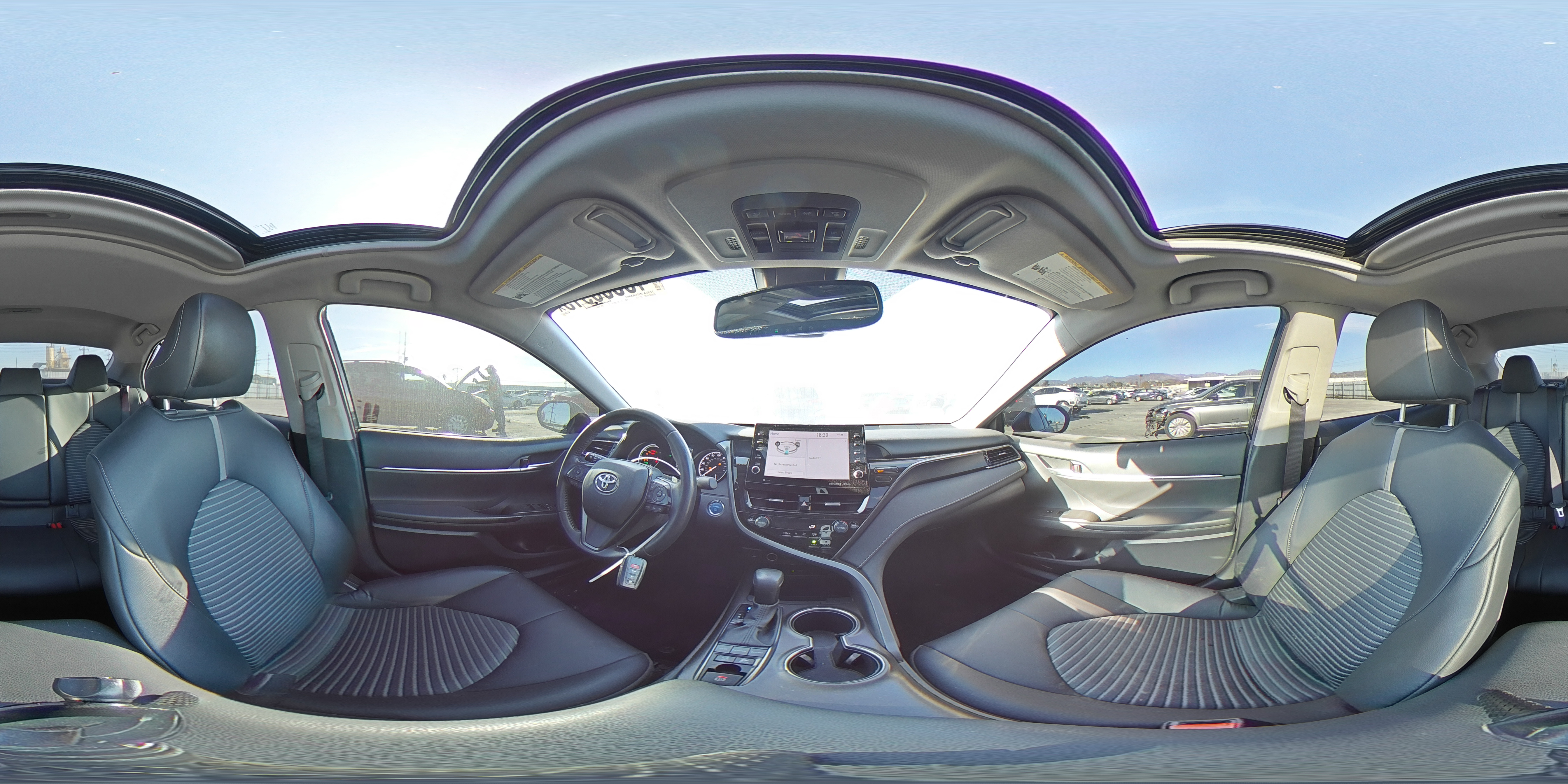 2023 Toyota Camry - Image 12