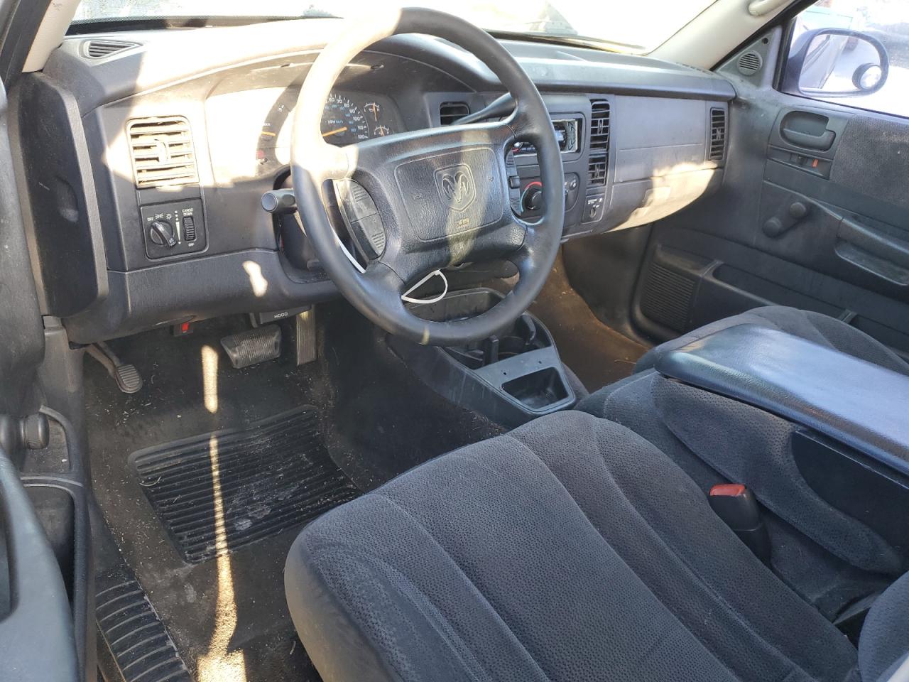 2001 Dodge Dakota - Image 8