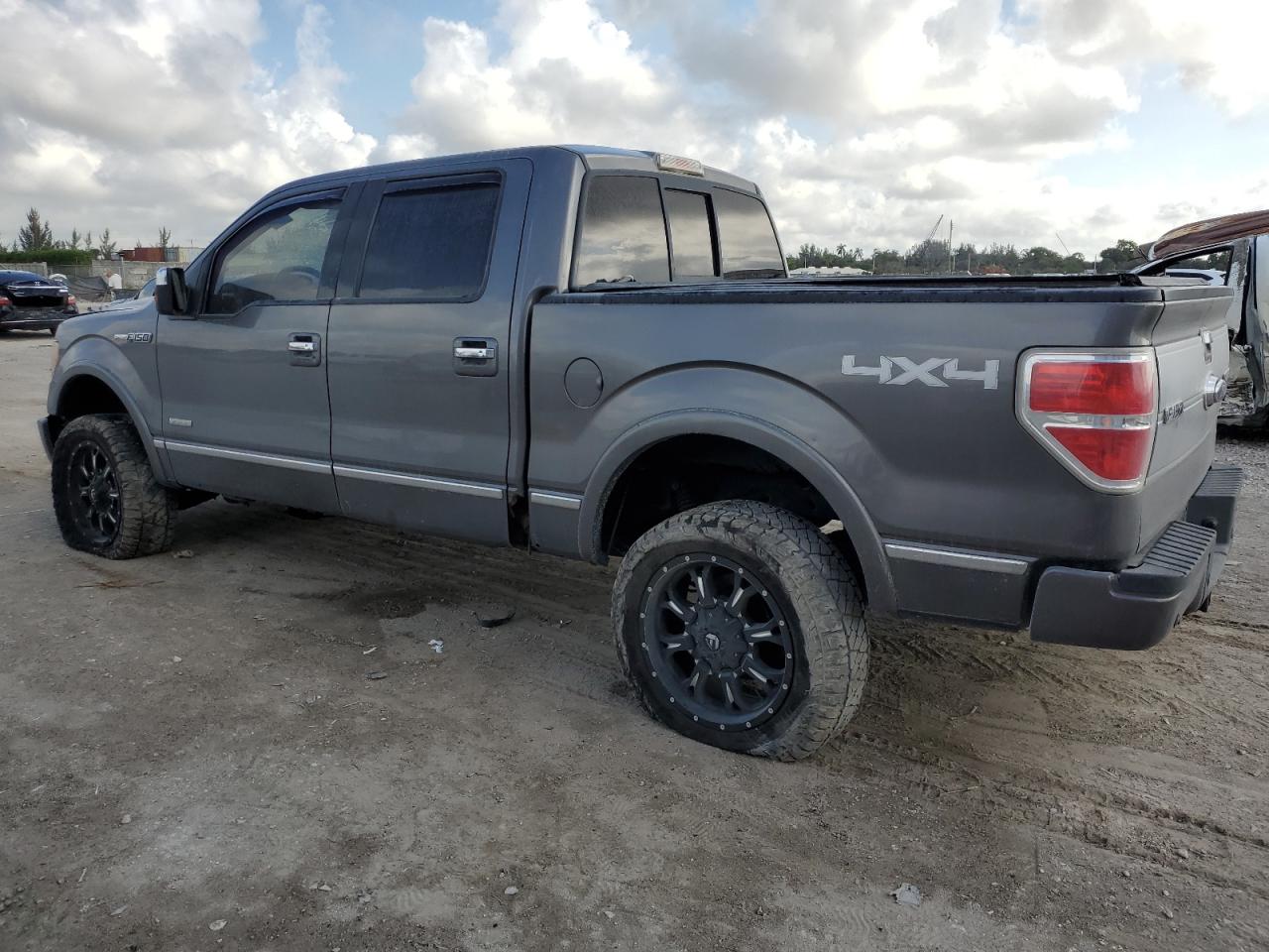 2011 Ford F-150 - Image 2