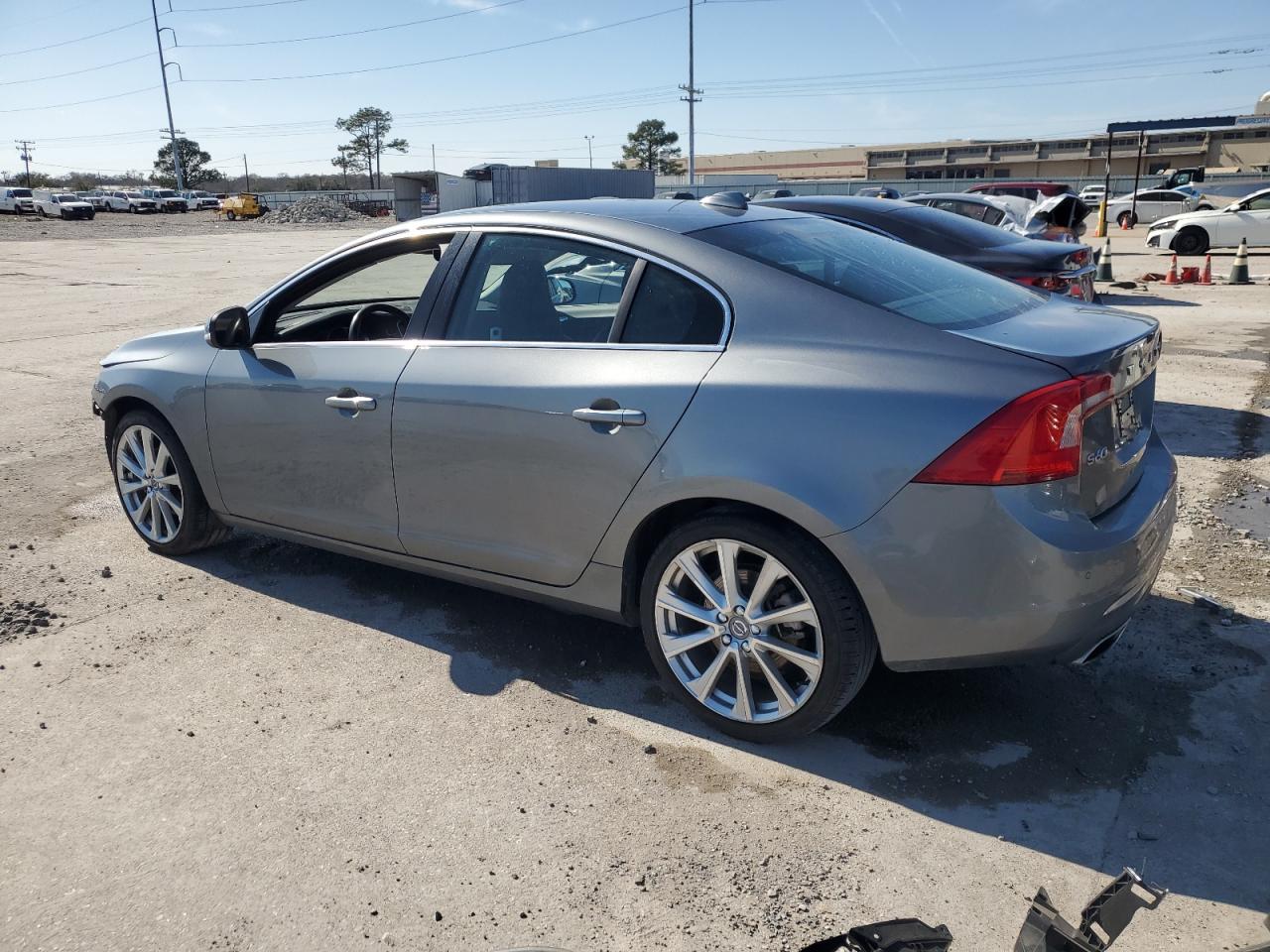 2018 Volvo S60 - Image 2