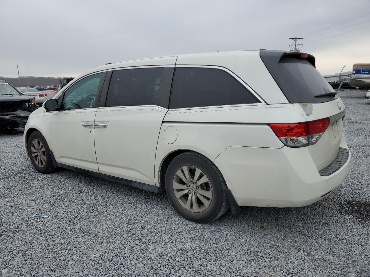 2015 Honda Odyssey - Image 2