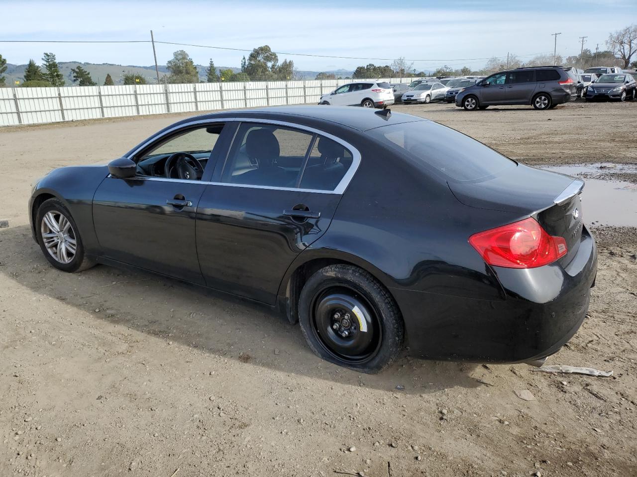 2011 Infiniti G - Image 2