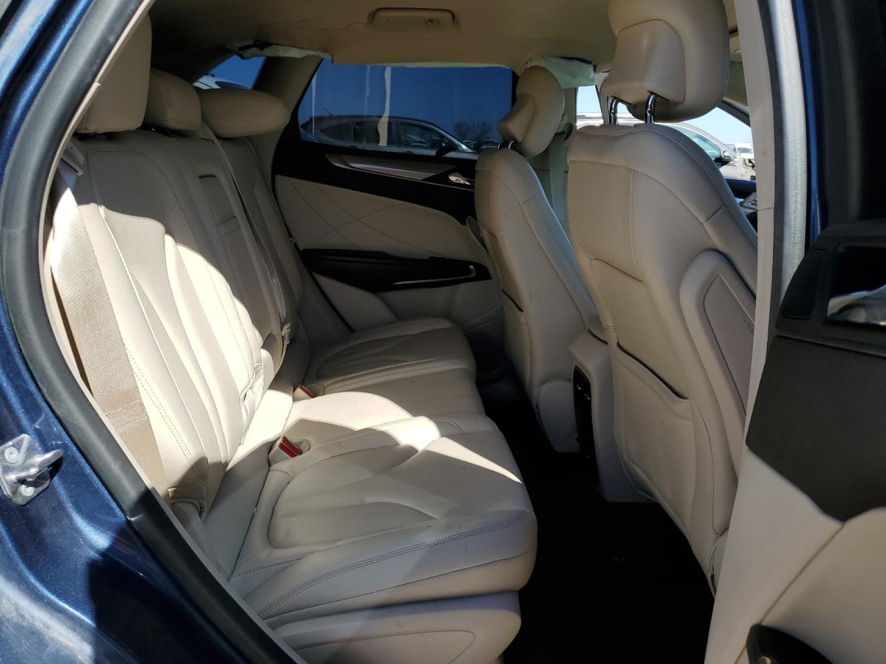 2018 Lincoln MKC - Image 10