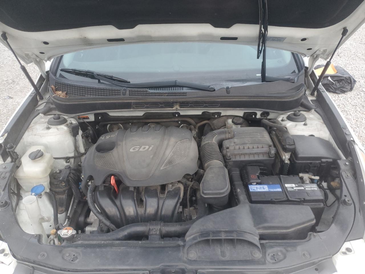 2014 Hyundai Sonata - Image 13