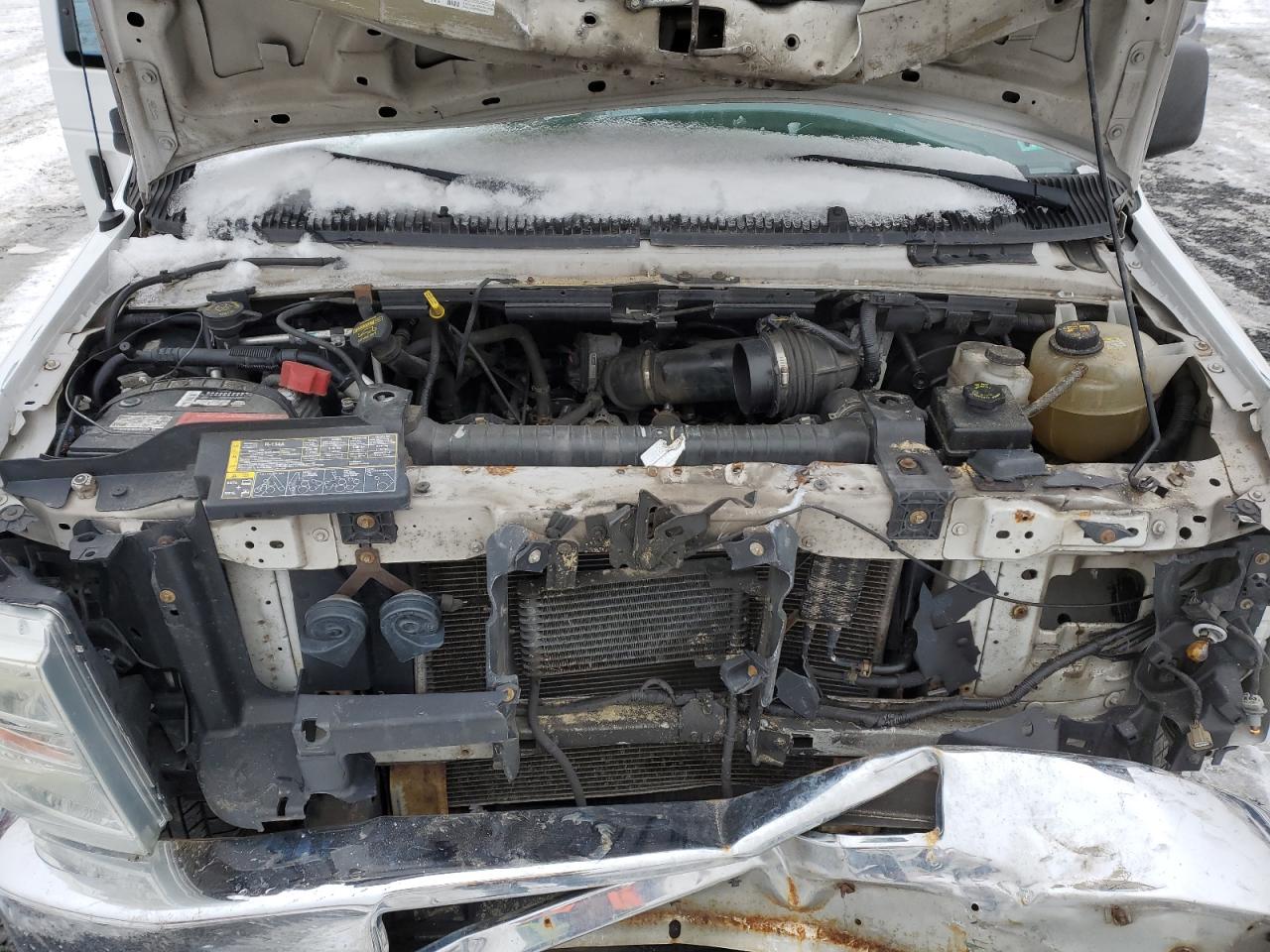 2009 Ford Econoline - Image 12