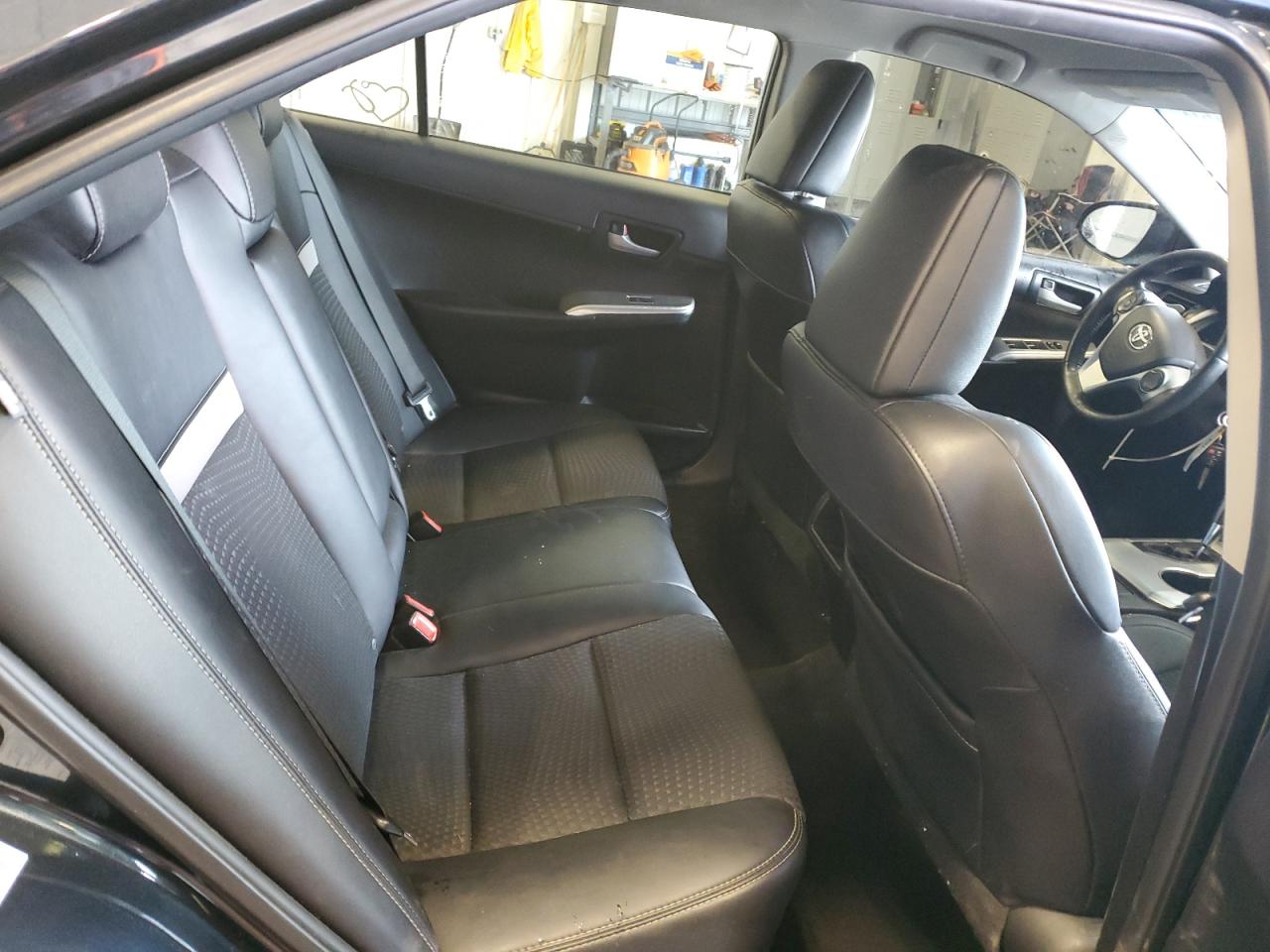 2014 Toyota Camry - Image 10