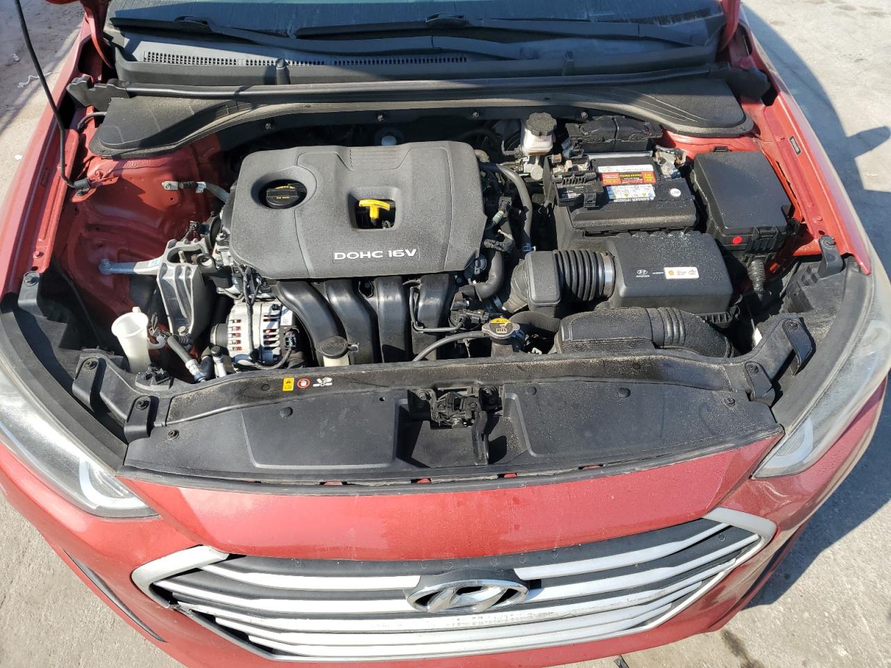 2018 Hyundai Elantra - Image 13