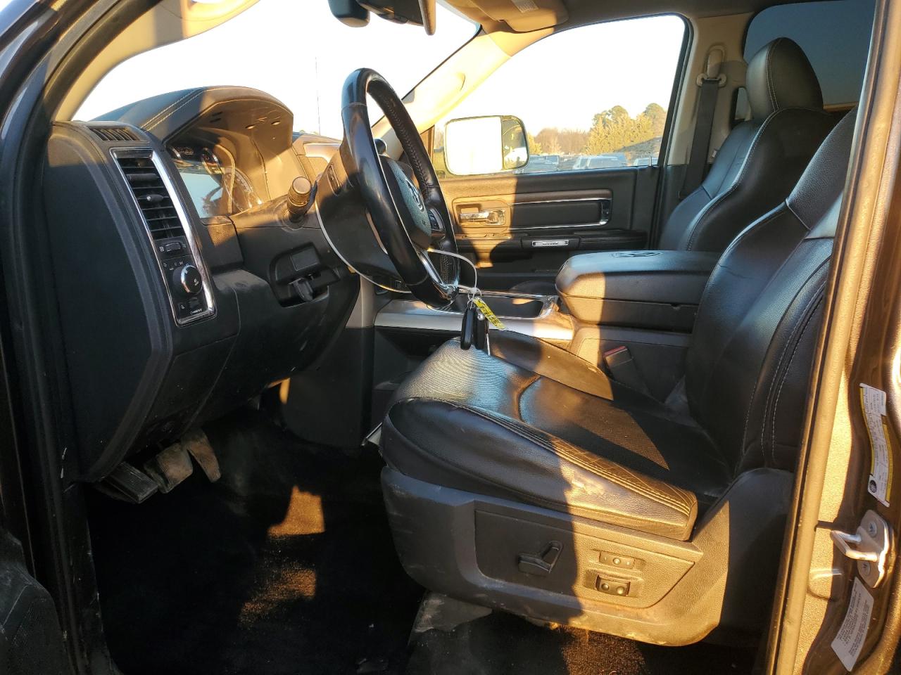 2016 RAM 2500 - Image 7