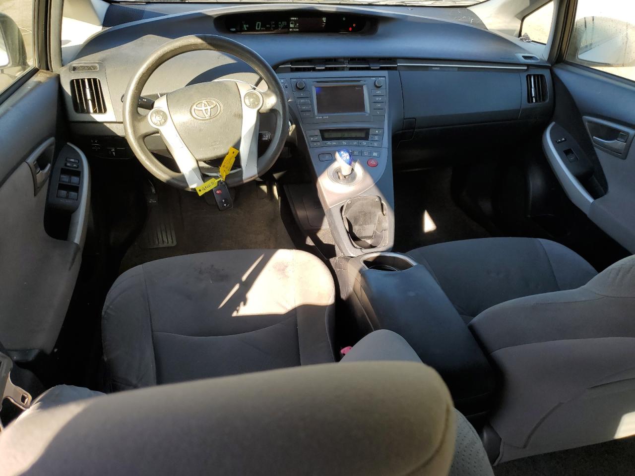 2012 Toyota Prius - Image 8
